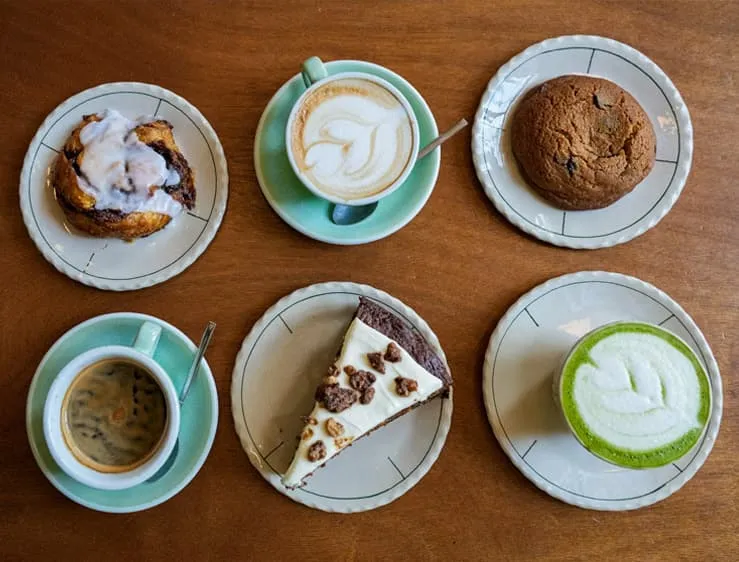 BookNoFees: Cafenea – La Fabrique en Ville – Brussels – Fabrica din oraș, fotografie 1