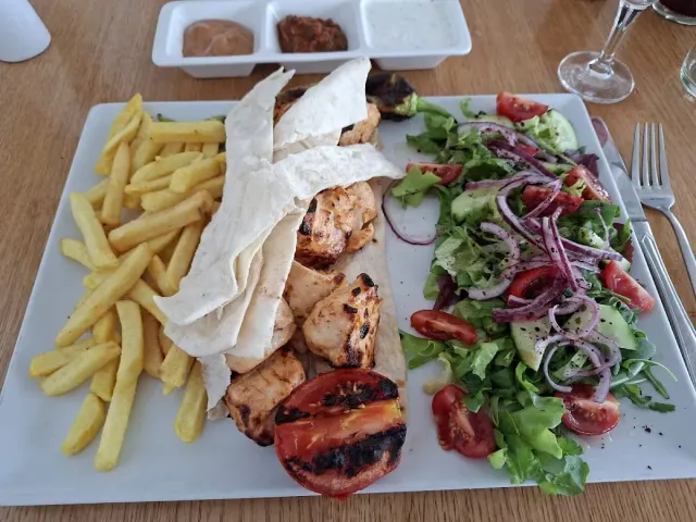 BookNoFees: Restaurant – Kaffeehaus am Dom – Attendorn – Cafeneaua de lângă catedrală, fotografie 2