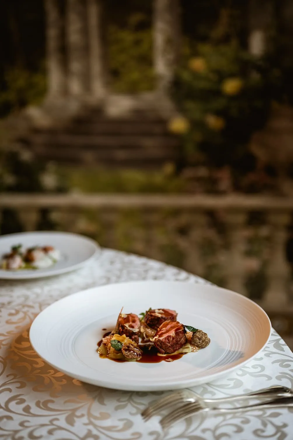 BookNoFees: Restaurant – Есте – Sofia – Desigur, fotografie 1