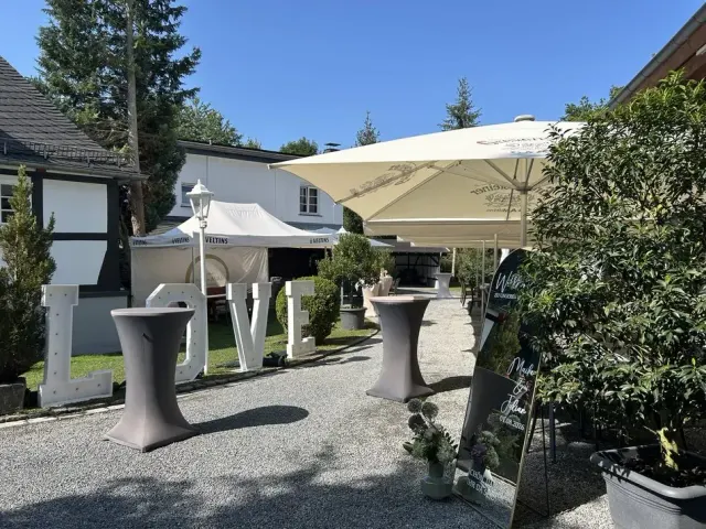 BookNoFees: Restaurant – Landgasthof Grewen-Mühle – Meschede-Calle – Hanul rural Grewen-Mühle, fotografie 3
