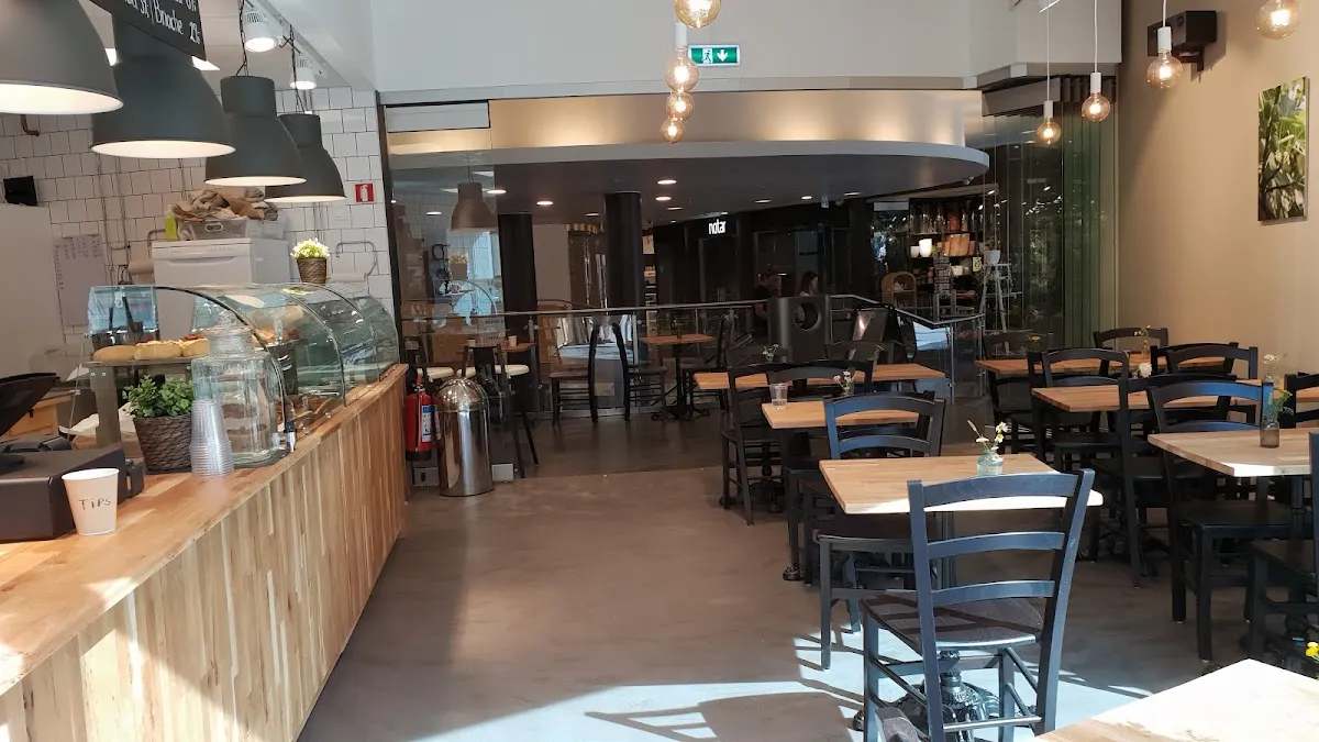 BookNoFees: Brutărie – Baker Rigal – Oslo – Mândria brutarului, fotografie 1