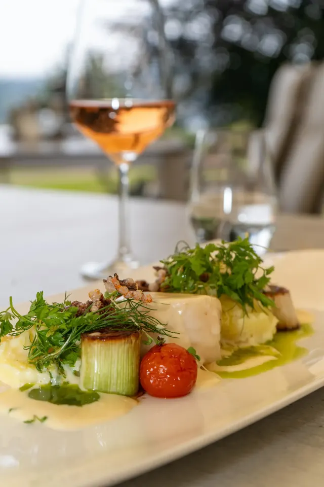 BookNoFees: Restaurant – Haus Delecke – Möhnesee-Delecke – Casa Delecke, fotografie 2
