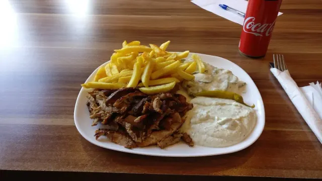 BookNoFees: Restaurant – Elate Grill – Altena – Elate Grill, fotografie 3