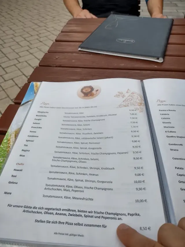 BookNoFees: Restaurant – Gaststätte Zum Löwen – Attendorn – Restaurantul „Zum Löwen”, fotografie 2