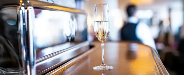 BookNoFees: Restaurant – Café Engländer Praterstern – Vienna – Cafeneaua Engländer din Praterstern, fotografie 2