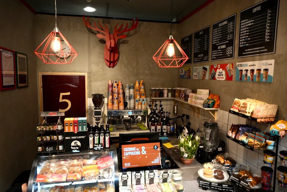 BookNoFees: Restaurant – 5 to go – Bucharest – Mai sunt 5, fotografie 1