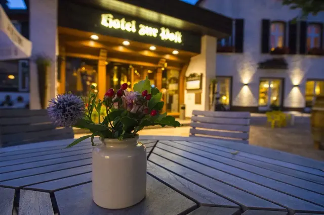 BookNoFees: Restaurant – Restaurant zur Post – Balve-Eisborn – Restaurantul „Zur Post”, fotografie 3