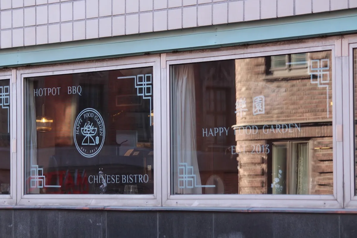 BookNoFees: Restaurant – Happy Food Garden – Helsinki – Grădina alimentelor fericite, fotografie 1