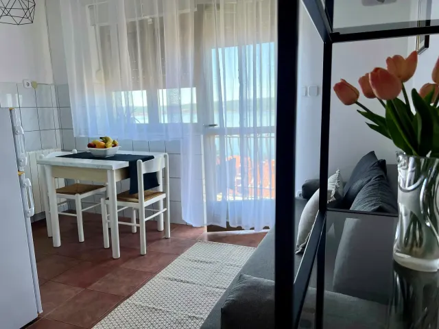 BookNoFees: Apartamentul Jasna – apusuri de soare care îți taie respirația – Crikvenica