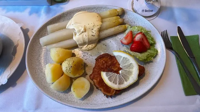 BookNoFees: Restaurant – Kemper-Steinhoff Gabi – Geseke – Gabi Kemper-Steinhoff, fotografie 3