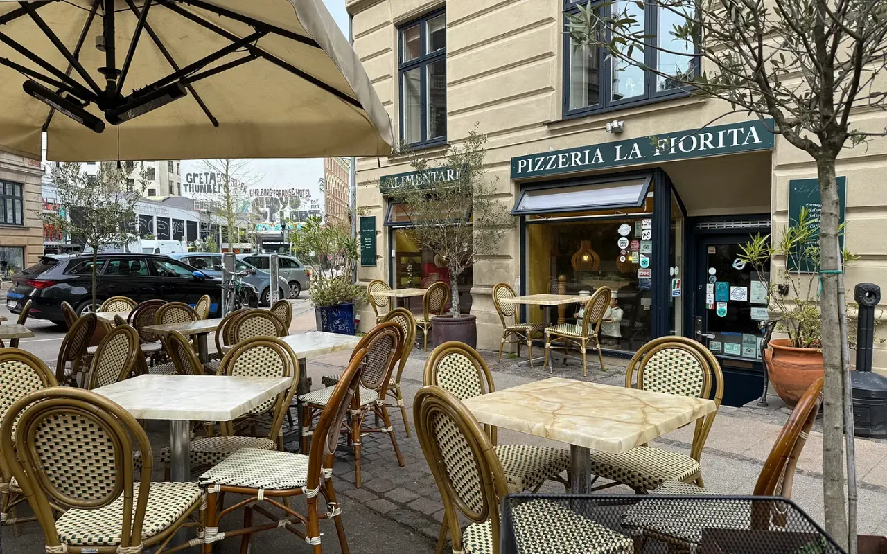 BookNoFees: Snack-bar – La Fiorita – Copenhagen – La Fiorita, fotografie 1