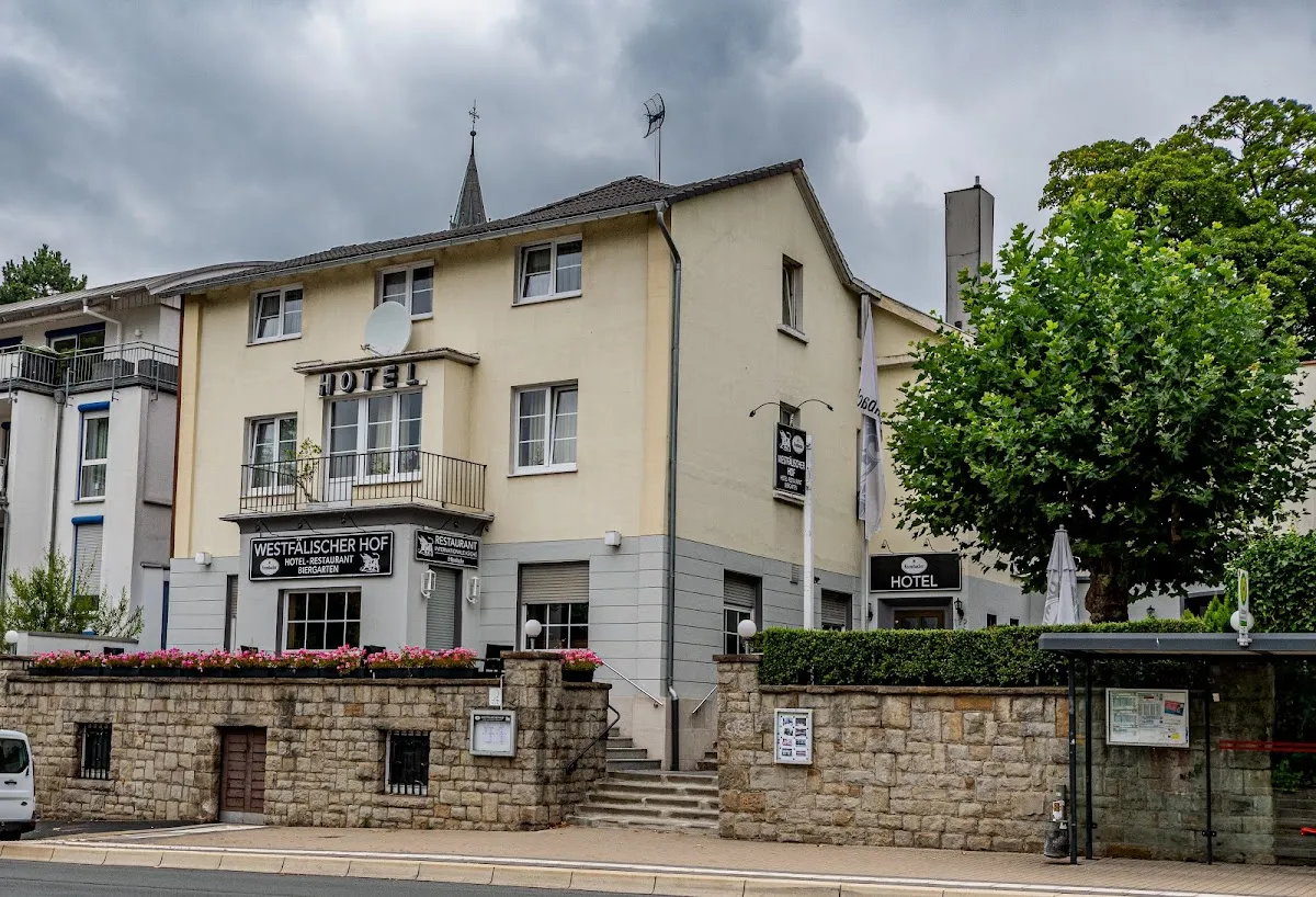 BookNoFees: Restaurant – Westfälischer Hof – Wetter (Ruhr) – Curtea Westfaliană, fotografie 1