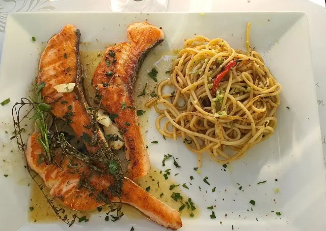 BookNoFees: Restaurant – Mamma Mia – Breckerfeld – Mamma Mia, fotografie 2