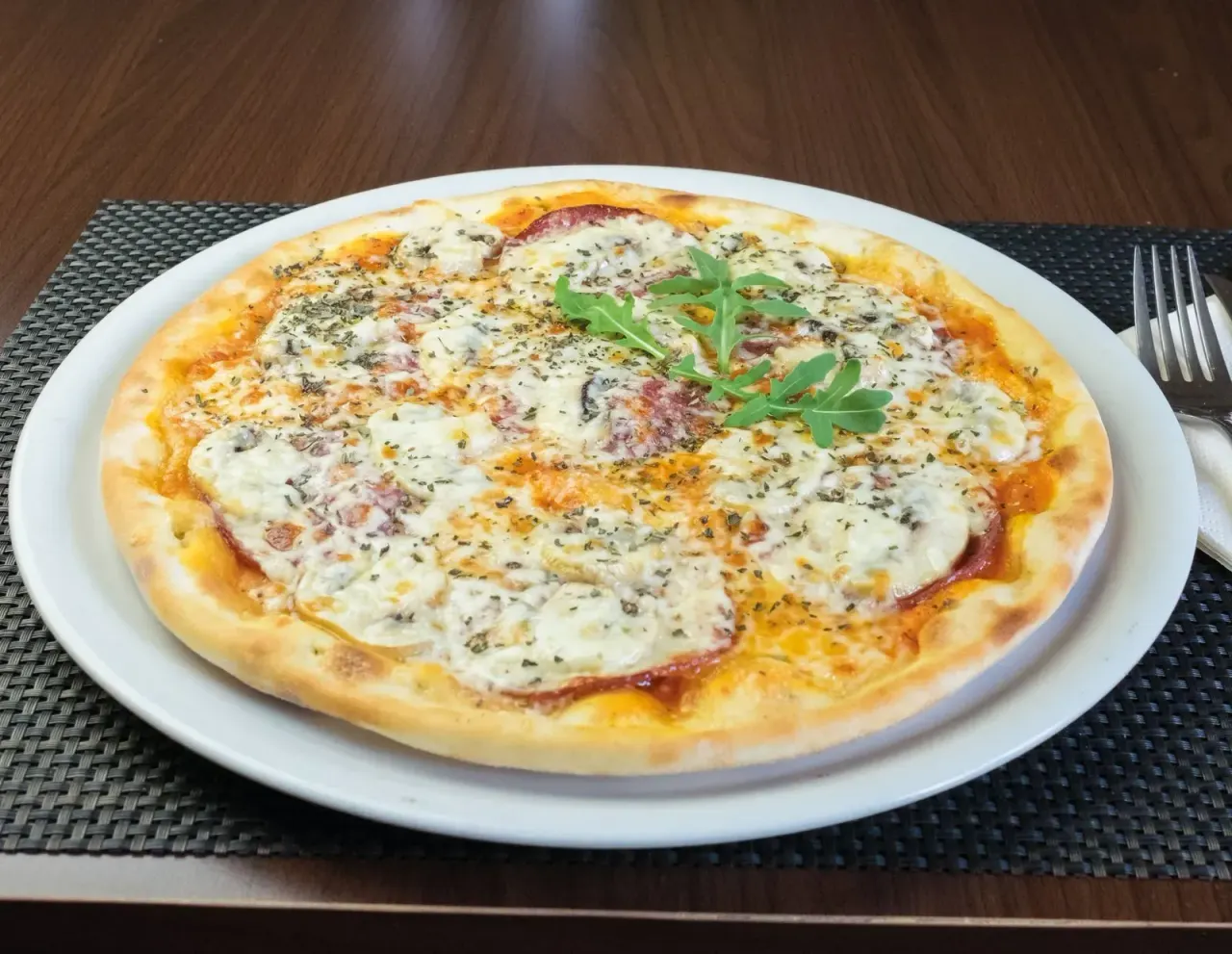 BookNoFees: Snack-bar – Testa Rossa Pizzeria & Dönerhaus – Meschede – Testa Rossa Pizzeria & Restaurant cu döner, fotografie 1