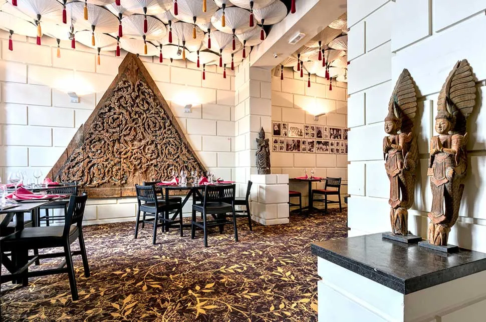 BookNoFees: Restaurant – Les Larmes du Tigre – Brussels – Lacrimile Tigrului, fotografie 1