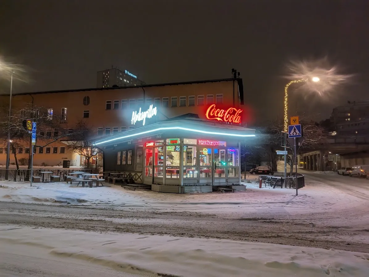 BookNoFees: Snack-bar – Alviksgrillen – Stockholm – Alviksgrillen, fotografie 1