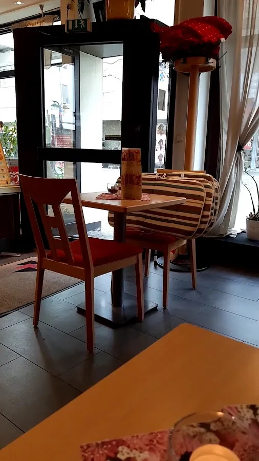 BookNoFees: Restaurant – Anna's Café – Geseke – Cafeneaua Anna, fotografie 3