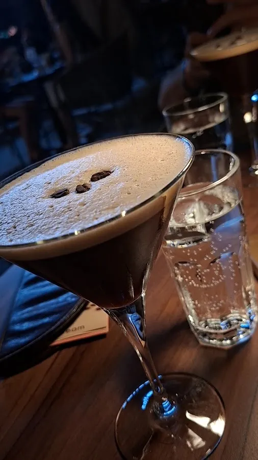 BookNoFees: Cafenea – coffeedream – Belgrade – coffeedream, fotografie 2