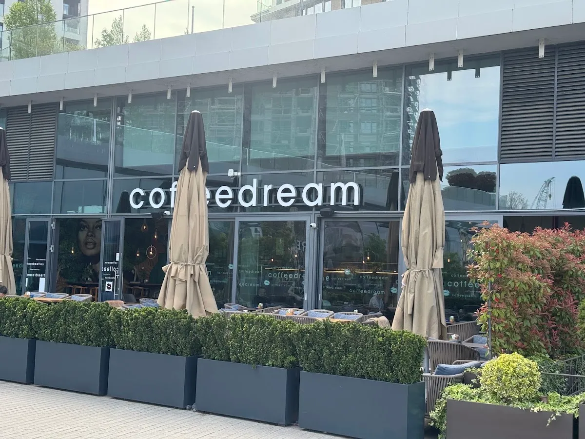 BookNoFees: Cafenea – coffeedream – Belgrade – coffeedream, fotografie 1
