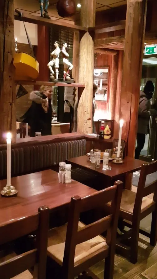 BookNoFees: Restaurant – Egon Ullevål – Oslo – Egon Ullevål, fotografie 3