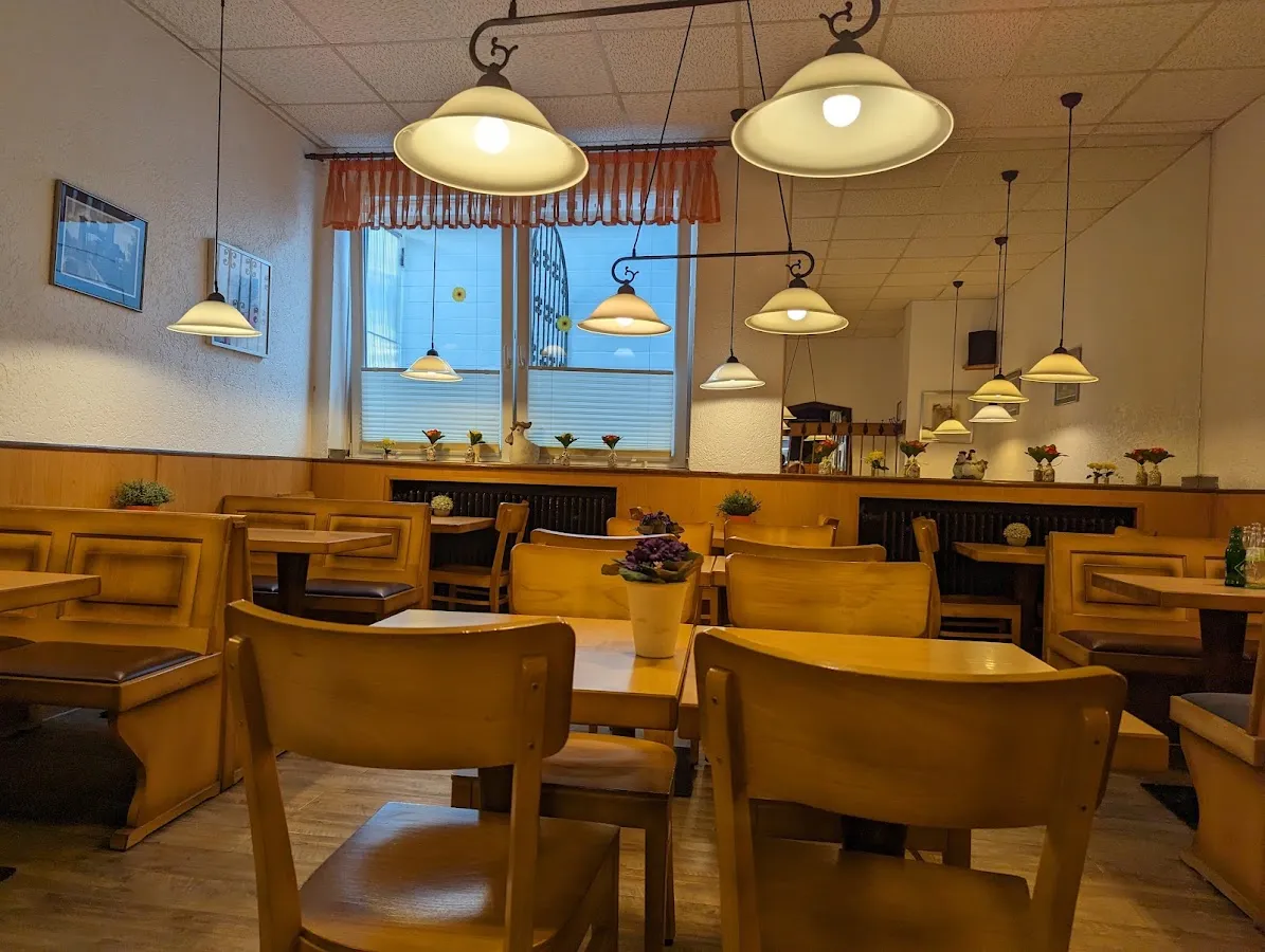 BookNoFees: Restaurant – Speisegaststätte Curry Heini – Waltrop – Restaurantul Curry Heini, fotografie 1
