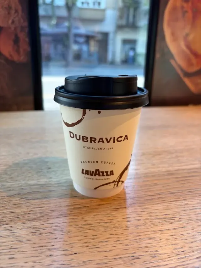 BookNoFees: Brutărie – Dubravica – Zagreb – Dubravica, fotografie 2