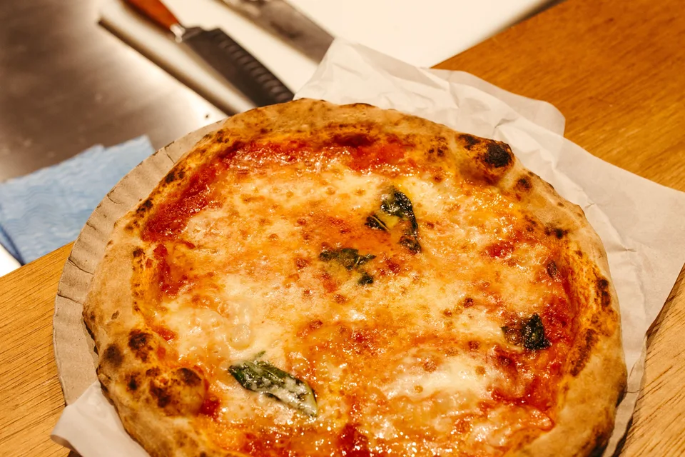 BookNoFees: Fotografie ilustrativă: Pizza